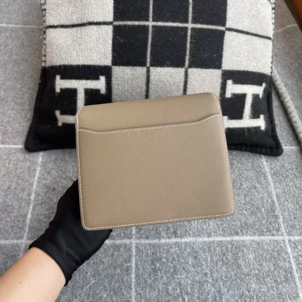 185bd2d04590d9c-jpg Hermes Boutique Evercolor Leather Roulis 19CM CK18 Etoupe Silver Hardware