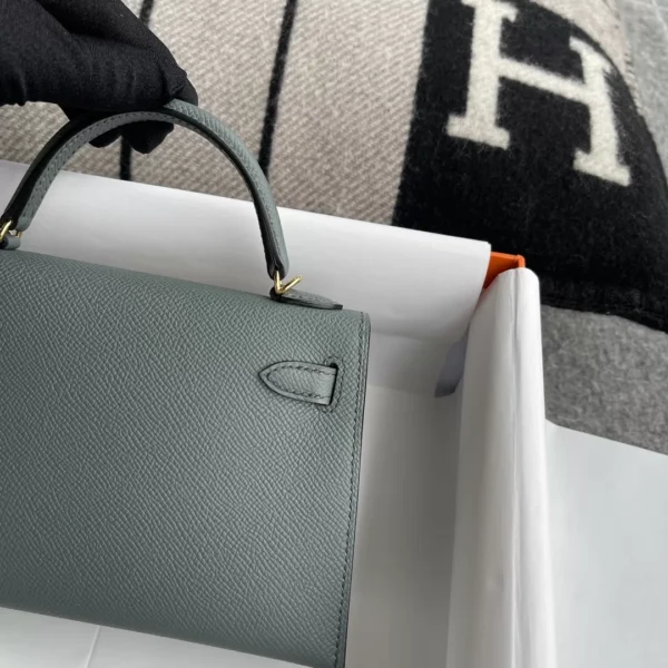 Hermes Shop Mini Kelly 19CM CK63 Vert Amande Epsom Leather Gold Hardware