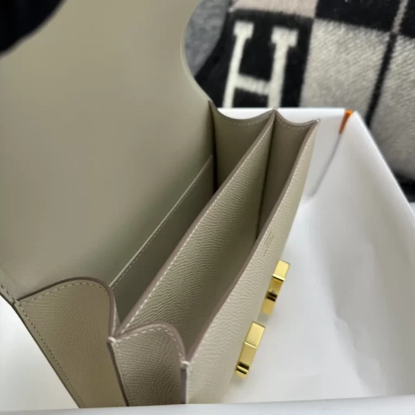 USA New York 10 Craie Epsom Leather Constance 18CM Gold Hardware