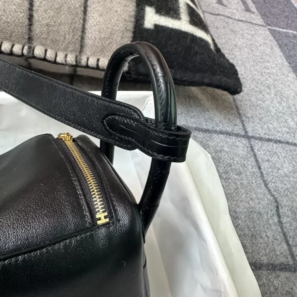Australia Canberra Hermes Clemence / Crocodile Mini Lindy Touch 19CM 89 Noir Gold Hardware