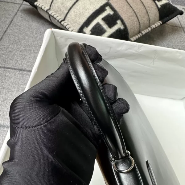Hermes Box Leather Kelly 28CM Sellier 89 Noir Silver Hardware