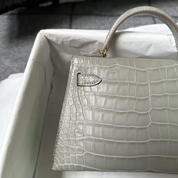 Herms Boutique Mini Kelly 19CM 80 Gris Pearl Matte Alligator Crocodile Gold Hardware