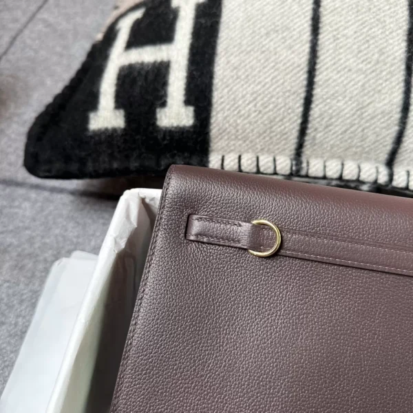 e019e2df352d5f3-jpg Qatar Doha Hermes Kelly Danse 22CM Evercolor 0G Rouge Sellier Gold Hardware