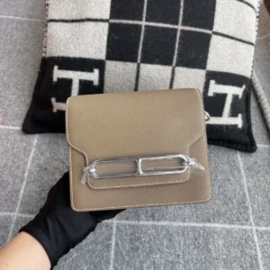 Hermes Boutique Evercolor Leather Roulis 19CM CK18 Etoupe Silver Hardware