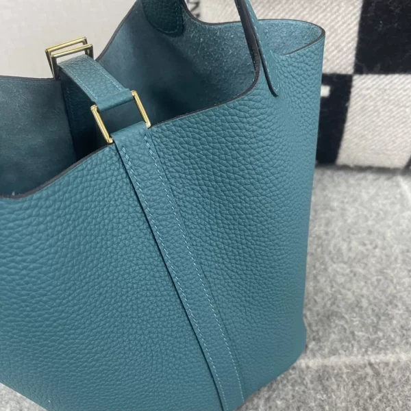 Hong Kong Hermes TC Leather Picotin 18CM W0 Vert Bosphore Gold Hardware