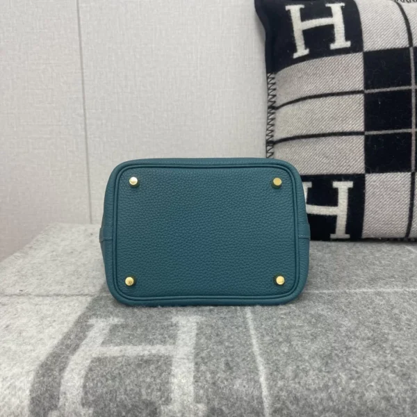 Hong Kong Hermes TC Leather Picotin 18CM W0 Vert Bosphore Gold Hardware