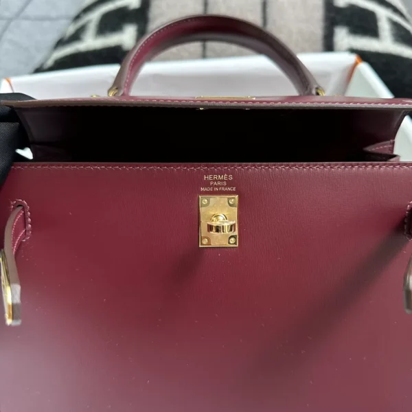 USA New York Hermes Box Leather Kelly Sellier 25CM 57 Bordeaux Gold Hardware