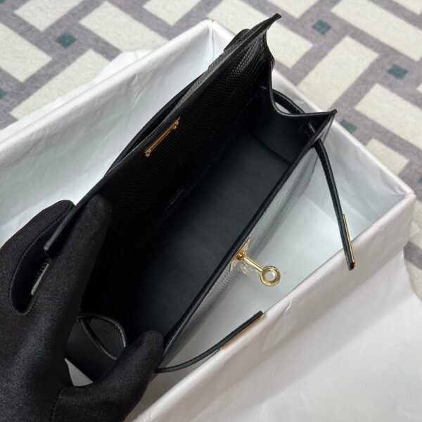 UAE Dubai Hermes Lizard Leather Kelly Pochette 22CM 89 Noir Gold Hardware