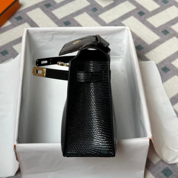 UAE Dubai Hermes Lizard Leather Kelly Pochette 22CM 89 Noir Gold Hardware