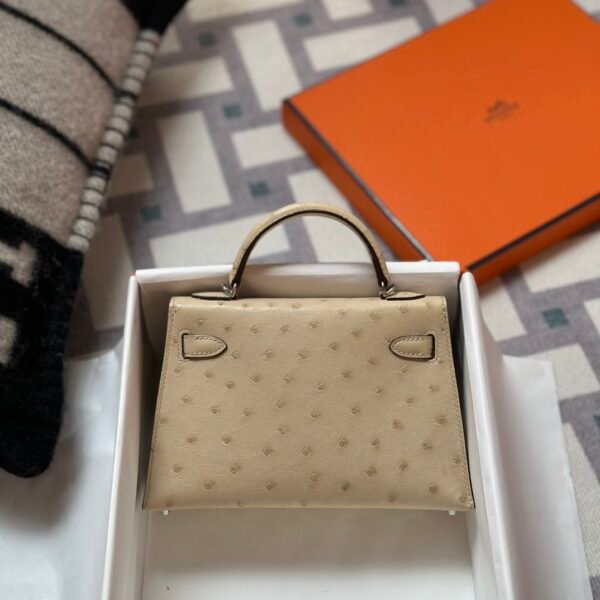 UAE Dubai Hermes Ostrich Leather Mini Kelly 19CM 3C Parchemin Silver Hardware