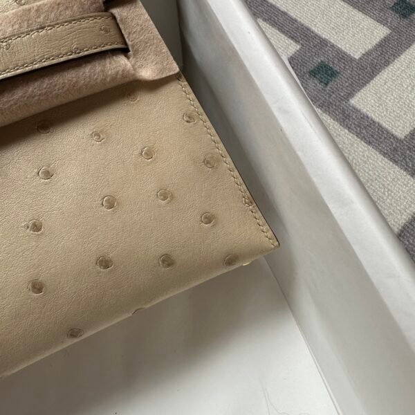 Hermes Handmade Boutique 3C Parchemin Ostrich Mini Kelly 19CM Gold Hardware