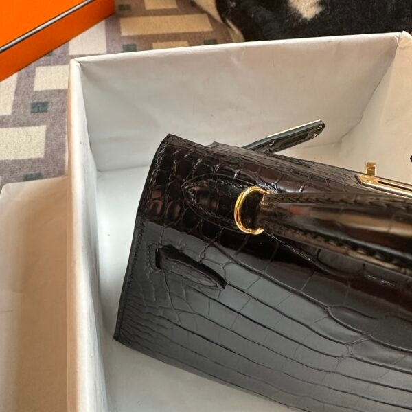 Russia Moscow Hermes Black Shiny Alligator Crocodile Mini Kelly 19 Gold Hardware