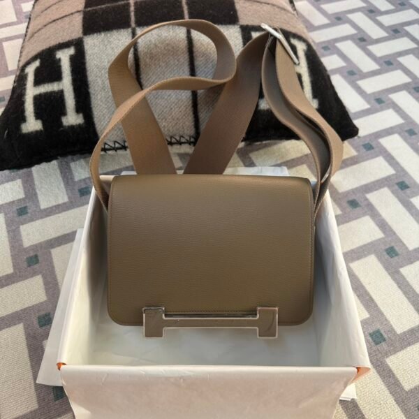 Canada Toronto Hermes 18 Etoupe Chevre Leather Geta 20CM Silver Hardware