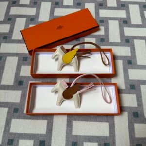 Hermes Rodeo Pegase PM Charms Craie/Amber/Gold & Craie/Gold/Rose Sakura