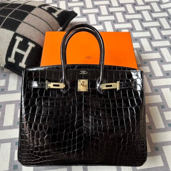 Australia Sydney Hermes Birkin 35CM 89 Noir Shiny Niloticus Crocodile Gold Hardware