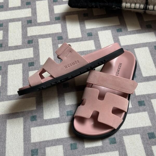 wsxc1716311021762_1 Indonesia Jakarta Hermes Shoes Chypre Sandals 94 Terre Cuite