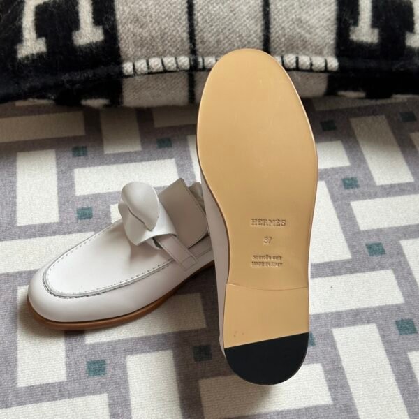 wsxc1716314861166_2 Hermes Destin Moccasins Calf Leather Loafer Shoes in White Silver Hardware