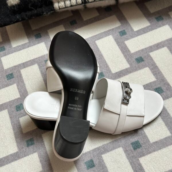 Hermes Shoes Price GiGi Sandals Slippers in White Size34-41 Middle-Heel