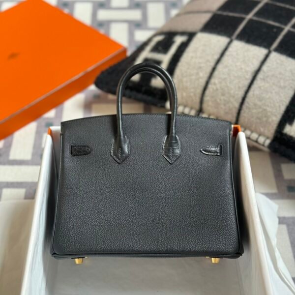 Hong Kong Hermes Birkin Touch 25CM 89 Noir Matte Crocodile / Togo Gold Hardware
