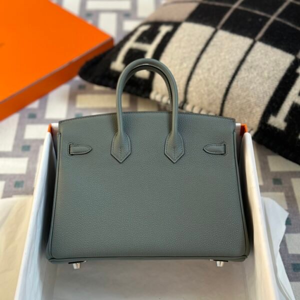 Saudi Arabia Riyadh Hermes Togo Leather Birkin 25CM 63 Vert Amande Silver Hardware