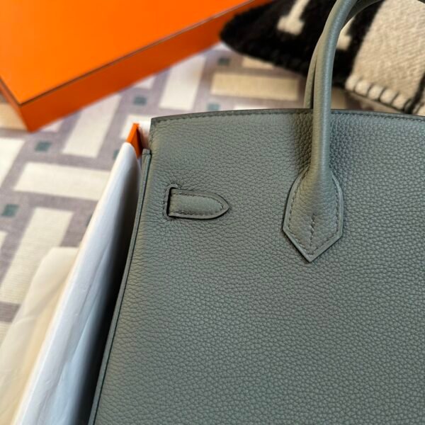 Saudi Arabia Riyadh Hermes Togo Leather Birkin 25CM 63 Vert Amande Silver Hardware