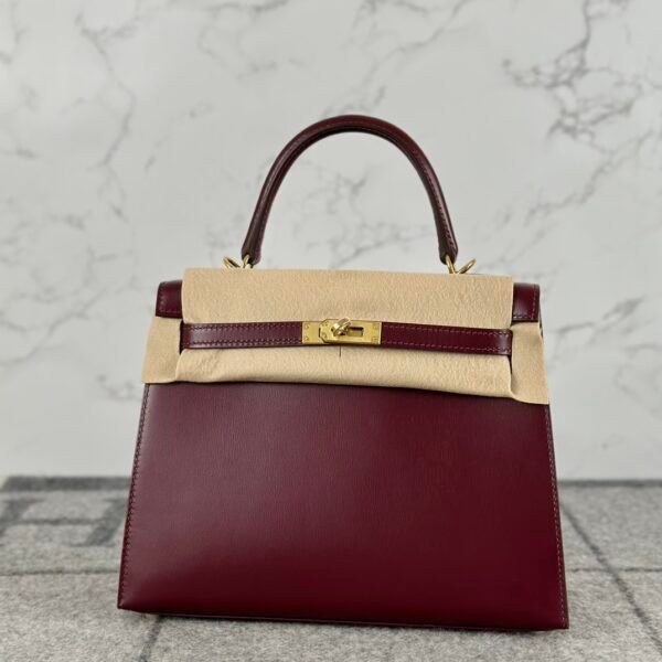Singapore Kuala Lumpur Hermes Box Leather Kelly Sellier 25CM 57 Bordeaux Gold Hardware