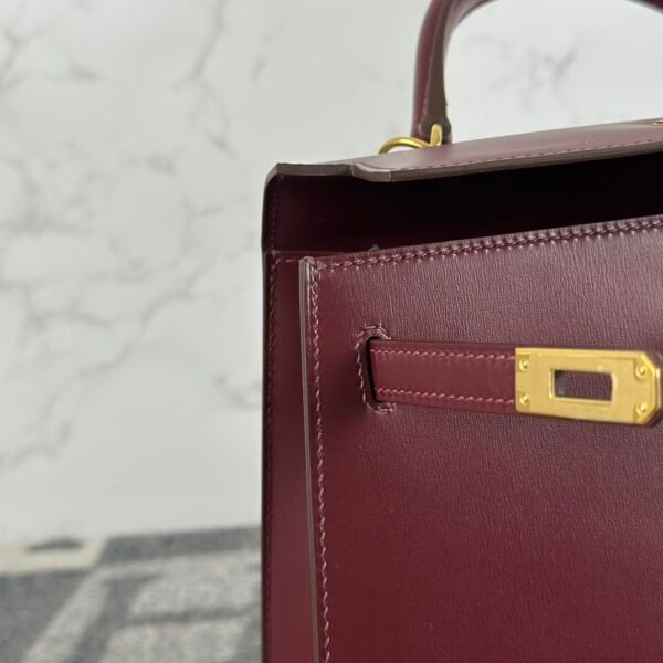 Singapore Kuala Lumpur Hermes Box Leather Kelly Sellier 25CM 57 Bordeaux Gold Hardware