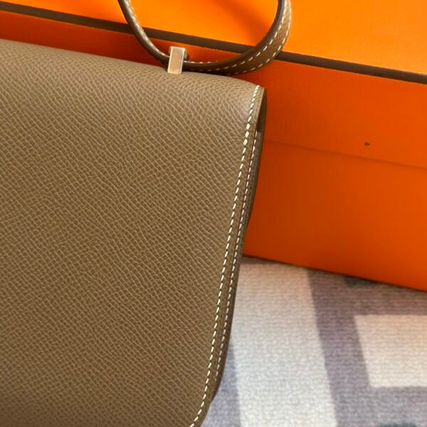 UAE Dubai Hermes Constance 24 Elan Epsom Leather CK18 Etoupe Silver Hardware