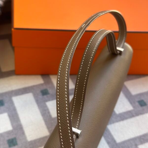 UAE Dubai Hermes Constance 24 Elan Epsom Leather CK18 Etoupe Silver Hardware