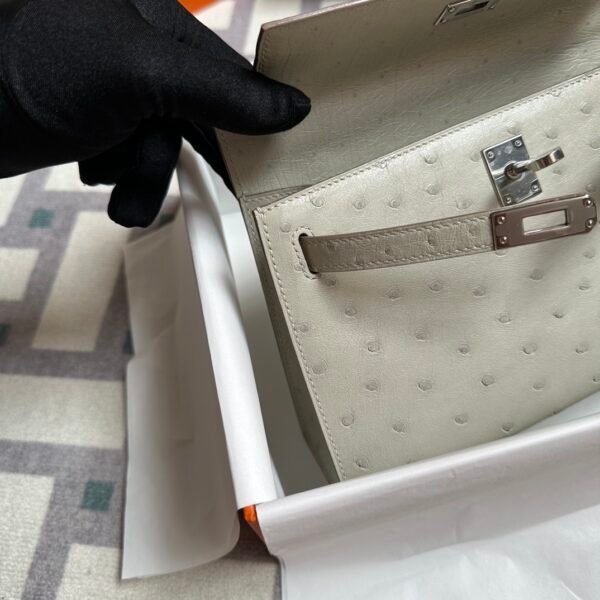 UK London Hermes KK Ostrich 80 Gris Pearl Kelly Pochette 22cm Silver Hardware