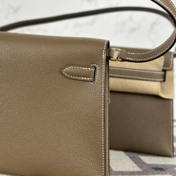 wsxc1722269296506_3-1 Hermes Bag Images Chevre Leather CC18 Etoupe Kelly Elan 27CM Gold Hardware