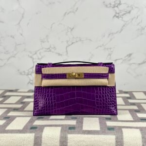 Russia Moscow Hermes Shiny Alligator Crocodile Kelly Pochette 22CM 5L Ultra Violet Gold Hardware