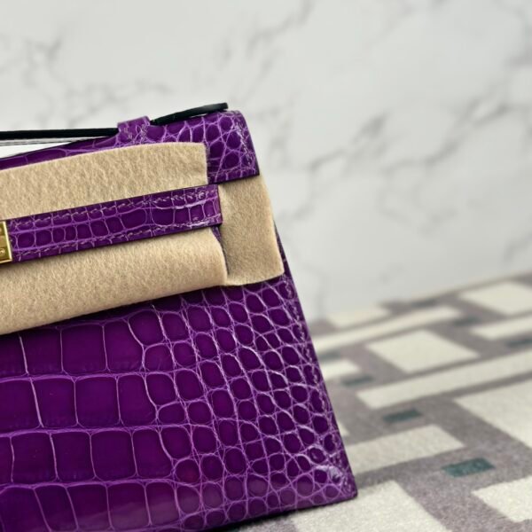 wsxc1723733192473_4 Russia Moscow Hermes Shiny Alligator Crocodile Kelly Pochette 22CM 5L Ultra Violet Gold Hardware