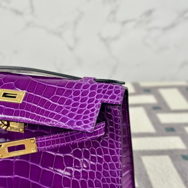 wsxc1723733192473_5 Russia Moscow Hermes Shiny Alligator Crocodile Kelly Pochette 22CM 5L Ultra Violet Gold Hardware