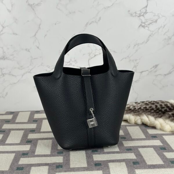 wsxc1723913257818_0-1 Korea Seoul Hermes CK89 Noir Clemence Leather Picotin 18CM Silver Hardware