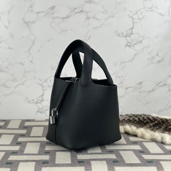 wsxc1723913257818_1 Korea Seoul Hermes CK89 Noir Clemence Leather Picotin 18CM Silver Hardware