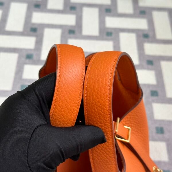 UK London Hermes Picotin 18CM CC93 Orange Clemence Leather Gold Hardware