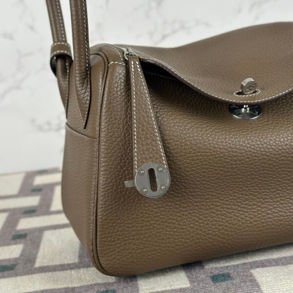 wsxc1724164313641_3 Hermes Bag Price Clemence Leather Lindy 26CM CK18 Etoupe Silver Hardware