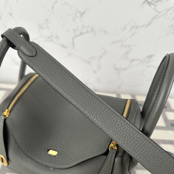 wsxc1724164315463_3 Russia Moscow Hermes Lindy 26CM Clemence Leather 0L Gris Meyer Gold Hardware