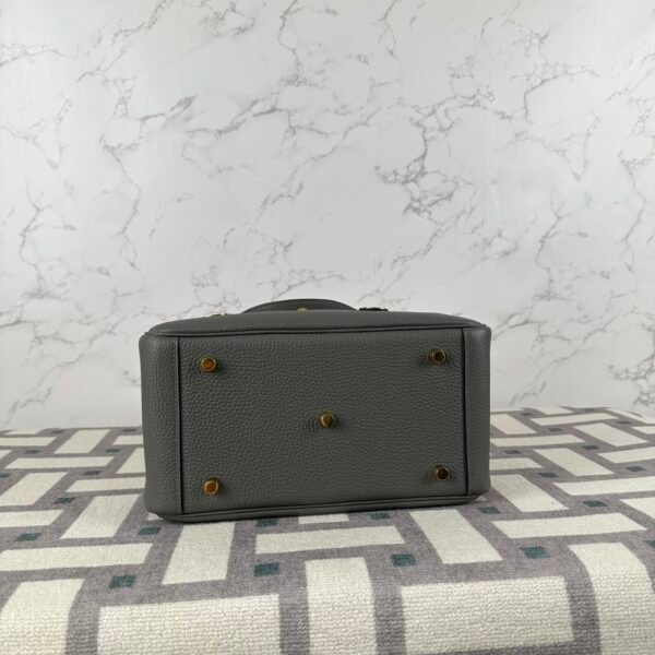 wsxc1724164315888_5 Russia Moscow Hermes Lindy 26CM Clemence Leather 0L Gris Meyer Gold Hardware