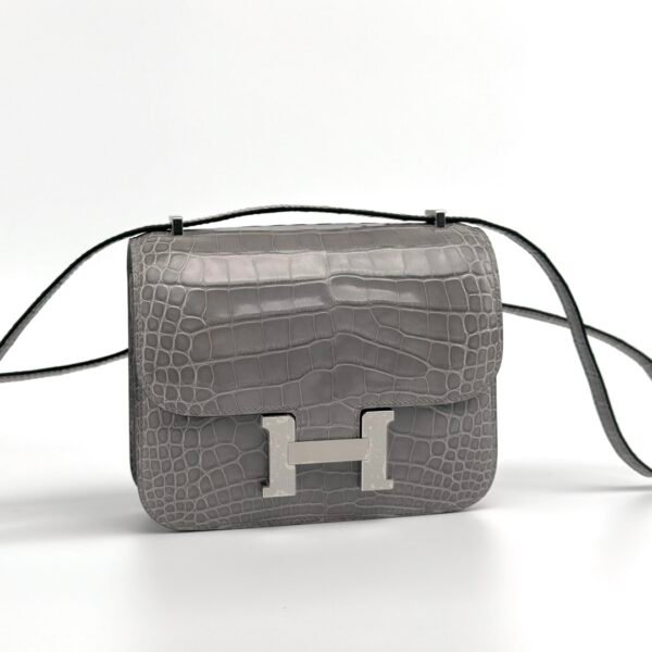 Taiwan Hermes Shiny Alligator Crocodile Constance 18CM CK81 Gris Tourterelle Silver Hardware
