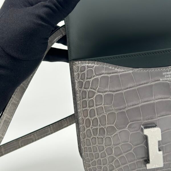 Taiwan Hermes Shiny Alligator Crocodile Constance 18CM CK81 Gris Tourterelle Silver Hardware