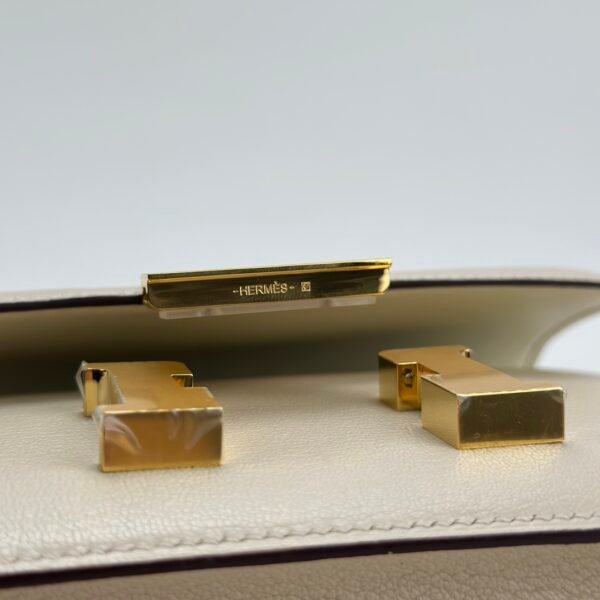 Russia Moscow Hermes Constance 18CM Chevre Leather I2 Nata Gold Hardware