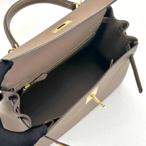 wsxc1728748465403_3 Hermes Togo Leather CC18 Etoupe Kelly 28CM Women’s Bag Images Gold Hardware