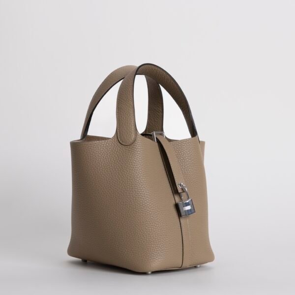 Russia Moscow Picotin 18CM Clemence Leather 8Q Beige Marfa Silver Hardware