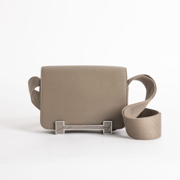 Women’s Shoulder Bag Geta 20CM Chevre Leather CK18 Etoupe Silver Hardware