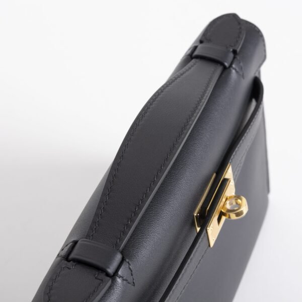 Canada Toronto Kelly Pochette 22cm Swift Leather CC89 Noir Gold Hardware