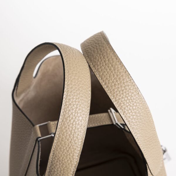 wsxc1740065136212_3-1-scaled-1 Australia Sydney Picotin Lock 18CM Clemence Leather S2 Gris Trench Silver Hardware