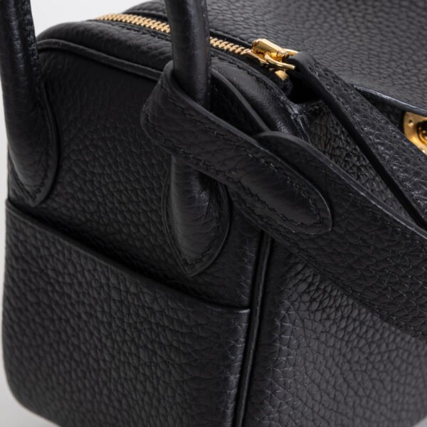 Australia Canberra Hermes Mini Lindy 19CM Clemence Leather CC89 Noir Gold Hardware