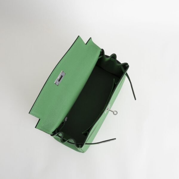 Hermes Women’s Bag 1K Bambou Togo Leather Kelly 28CM Silver Hardware